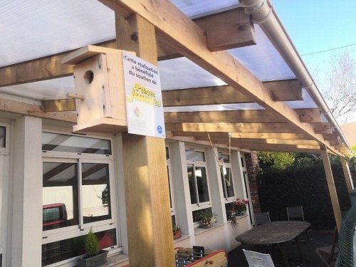 Un espace extérieur aménagé au CTJ Duchêne de Jouy en Josas (78) - Un financement de la Fondation des Hôpitaux Opération pièces jaunes